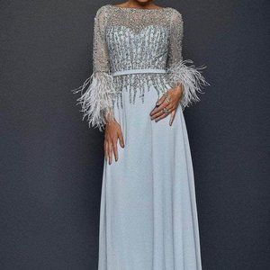 Terani Couture Evening Dress Silver in Size 12